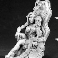 Dark Elf Queen on Throne 02577 (metal)