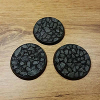 Medieval Street 40mm Round Bases 3 stuks